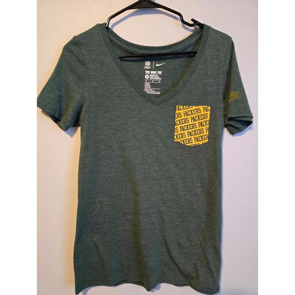Nike NFL Team Apparel Packers Women’s VNeck Athletic Cut Tee (M)
